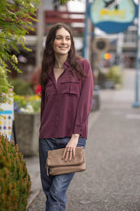 Papillon Blouse in Plum