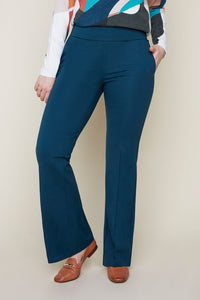 Renuar Bootcut Pant in Lagoon